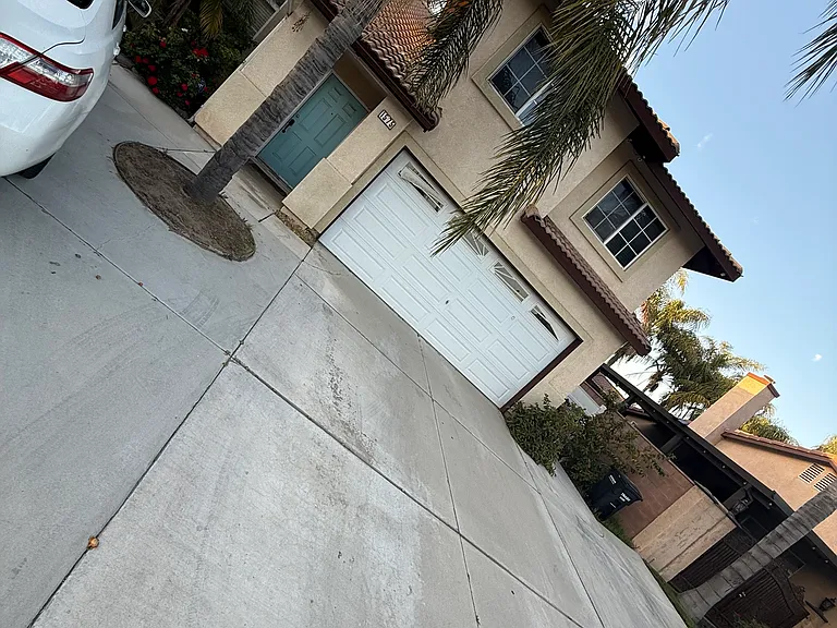 1575 Julian Ct — Photo 1
