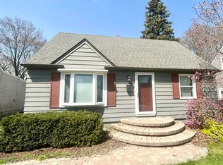 421 N Edgeworth Ave, Royal Oak, MI 48067