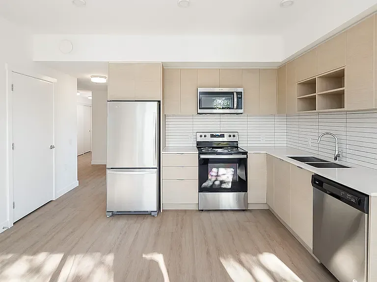 2075 W 12th Ave — Photo 19