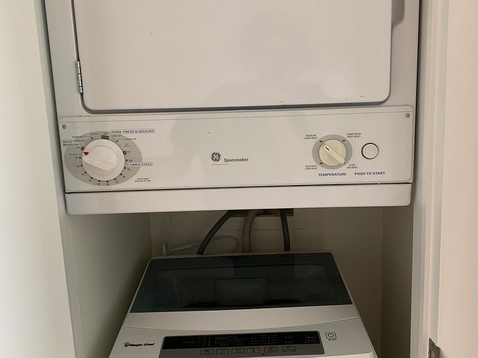 1st image of 1034 Pennsylvania Ave #7
