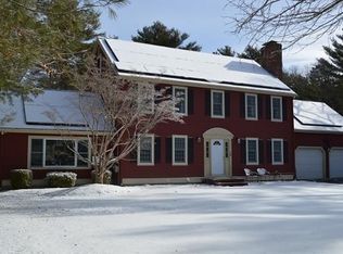 7 Peter Cooper Dr, Wareham, MA 02571