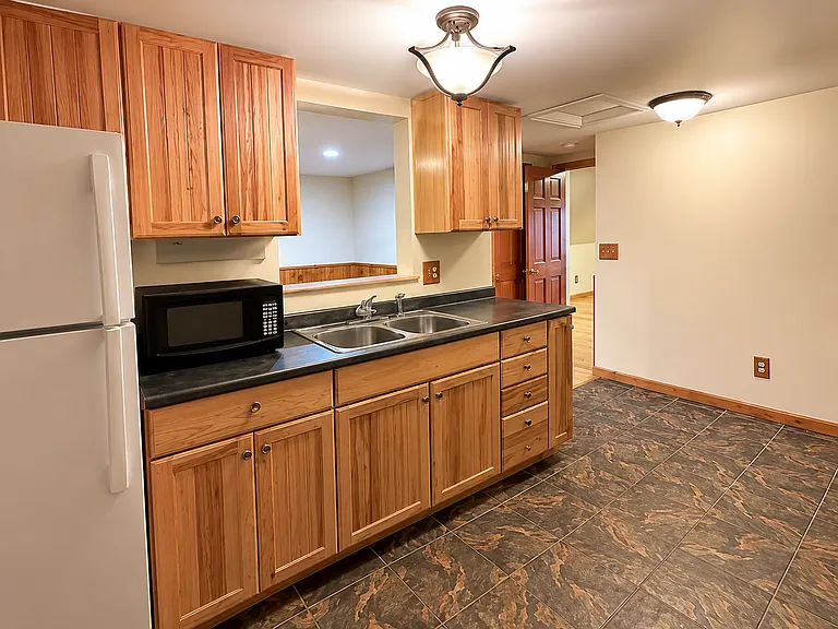 9 Weir Ave #3 — Photo 3
