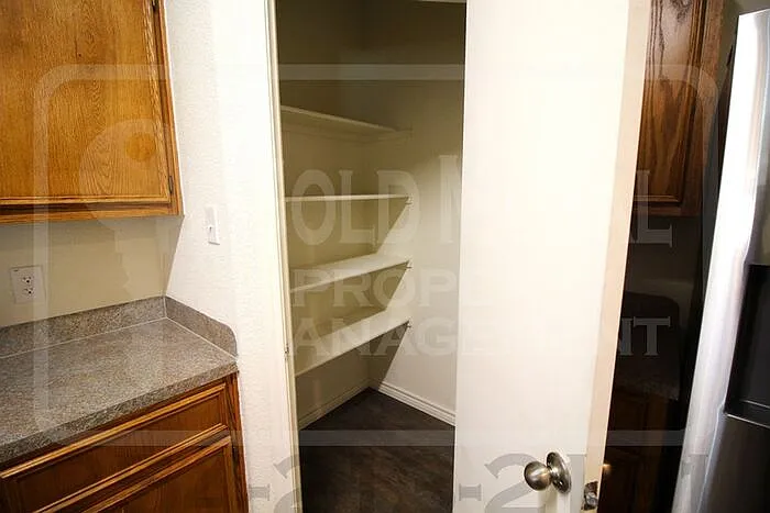 907 Lasso Dr #A — Photo 9