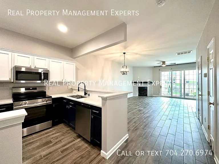 1318 Anthem Ct — Photo 5