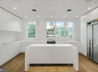 2031 Lombard St, Philadelphia, PA 19146