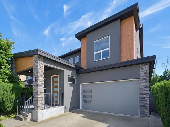 15868 105a Ave, Surrey, BC V4N 3J4