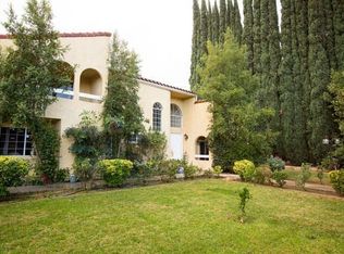 22606 Calvert St, Woodland Hills, CA 91367