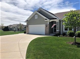 3925 S Five Iron Ct, New Berlin, WI 53151