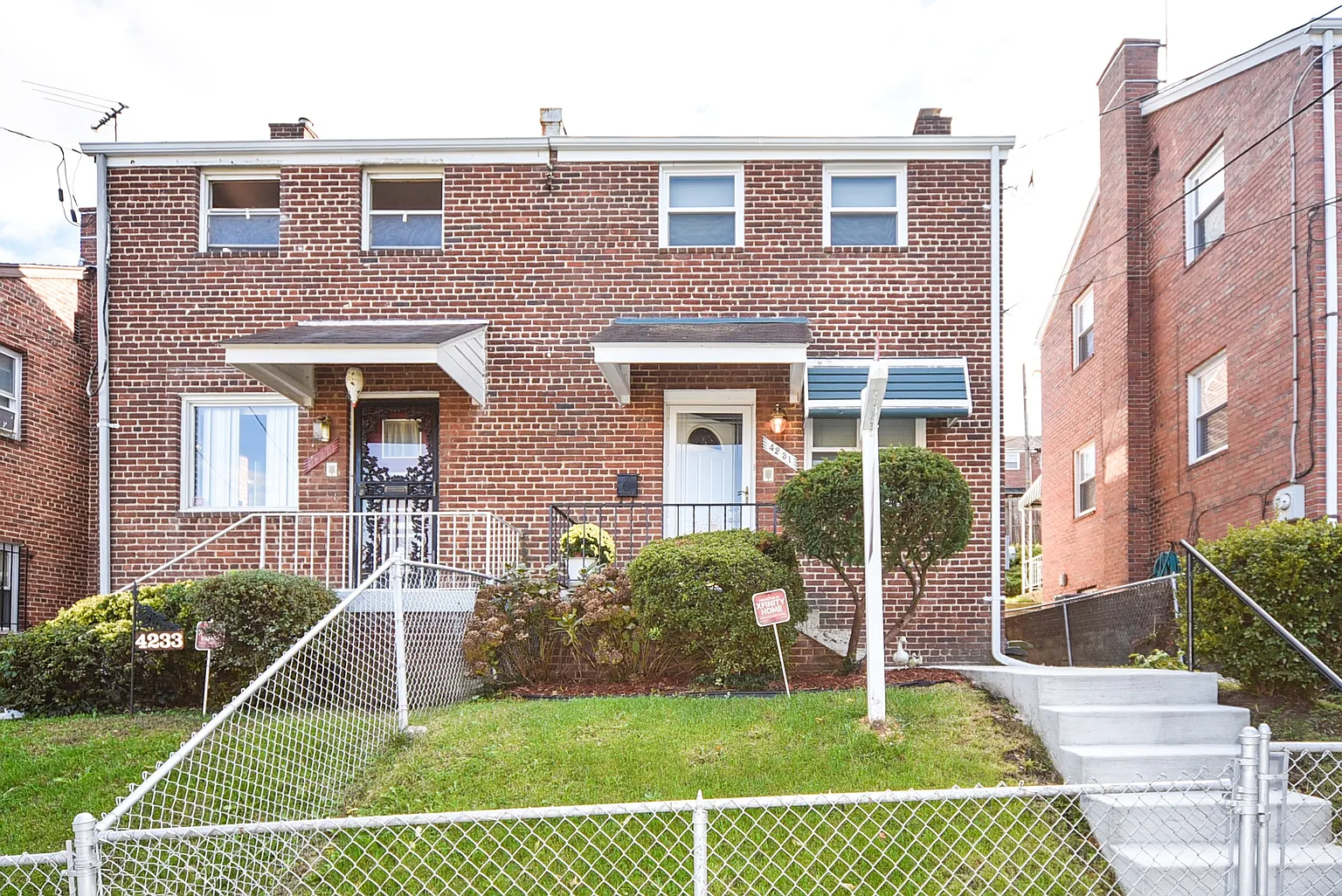 4231 H St SE photo 1