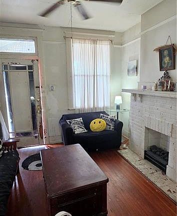3rd image of 608-10 N Saint Patrick St