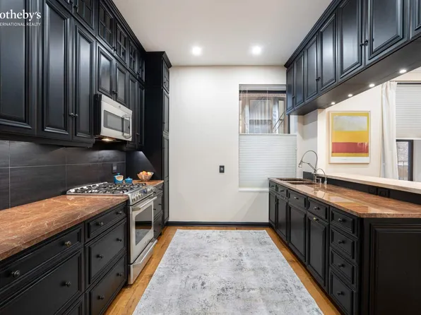 229 West 97th Street image 4 of 15