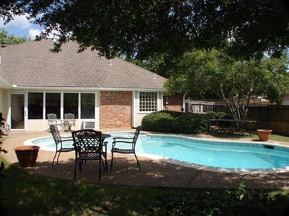 2nd image of 503 Round Rock Dr