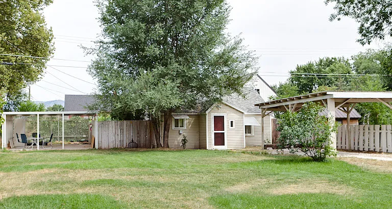 308 S Laurel St — Photo 1