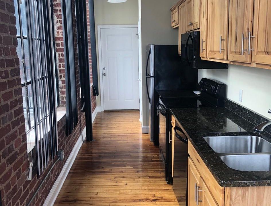 1st image of 2740 Fort Ave APT 212