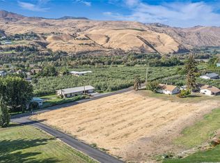 37 Golden Hills Ln, Wenatchee, WA 98801