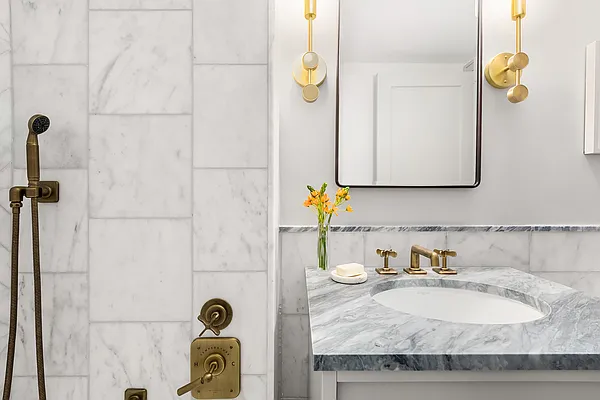 Sold by Compass | media 9