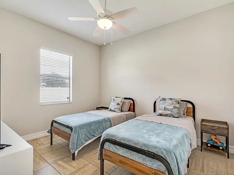 6615 35th Ct E — Photo 24