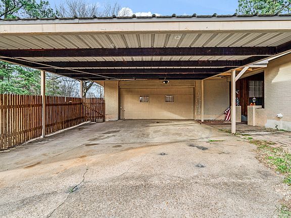 3rd image of 970 Mansfield Rd