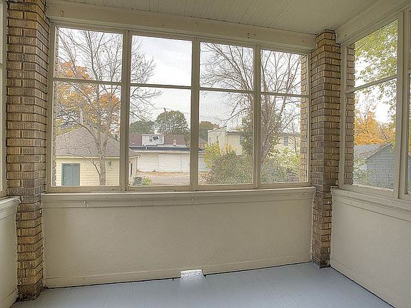 4th image of 905 15th St