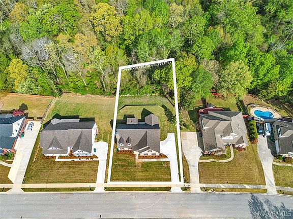 3rd image of 179 Macallister Rdg