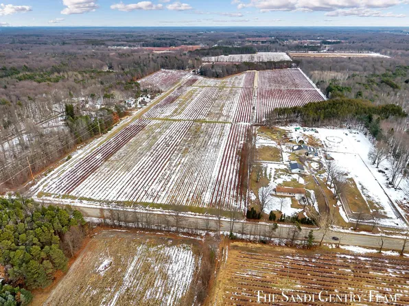 12346 144th Ave, Grand Haven, MI 49417