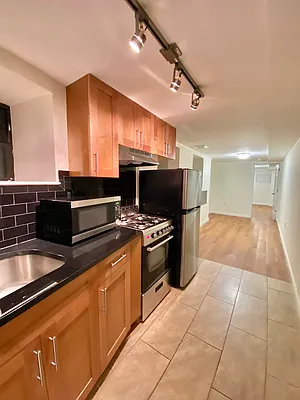 Rented by Waverly Realty Associates | media 33