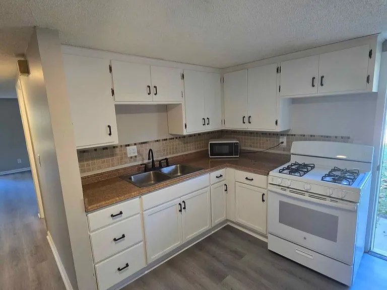 1116 Pine St #A — Photo 3