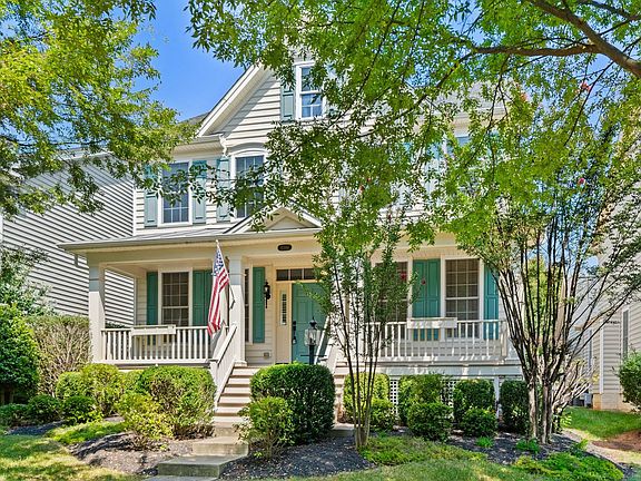 3rd image of 15594 Admiral Baker Cir