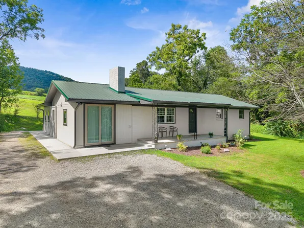 7490 Boylston Hwy, Mills River, NC 28759