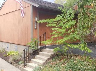 1305 Camp Hill Way, Dayton, OH 45449