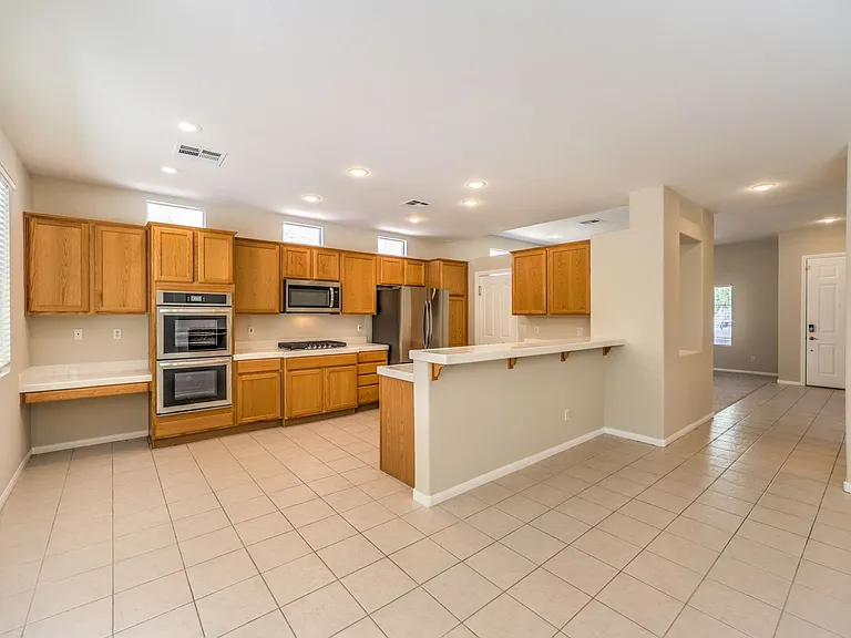 3713 Spring Shadow Rd — Photo 9