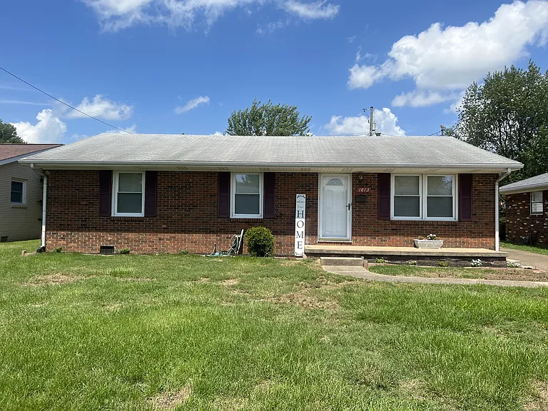 1813 Standish Pl — Photo 3