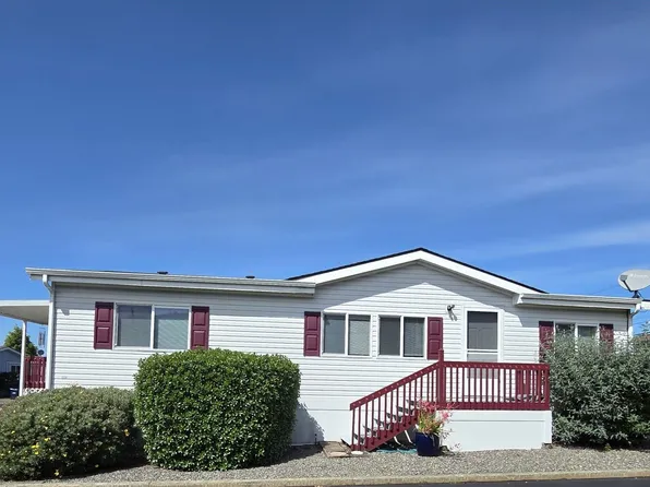 98042 W Benham Ln Space 15, Brookings, OR 97415