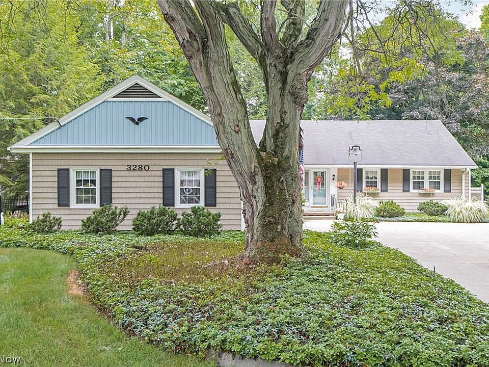 1st image of 3280 Fairhill Dr