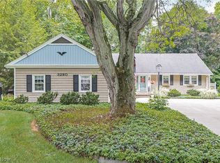 3280 Fairhill Dr, Rocky River, OH 44116