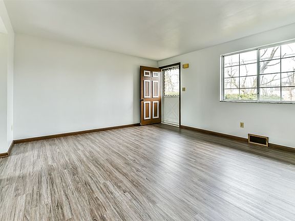 427manor7-EAP_0573