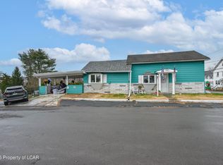 507 McAlpine St, Avoca, PA 18641