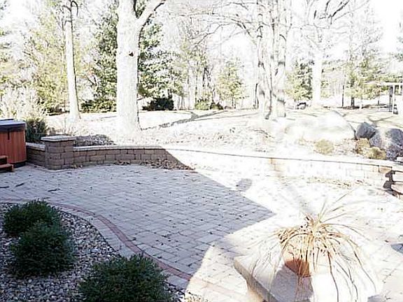 2nd image of 7906 Wildwood Ln