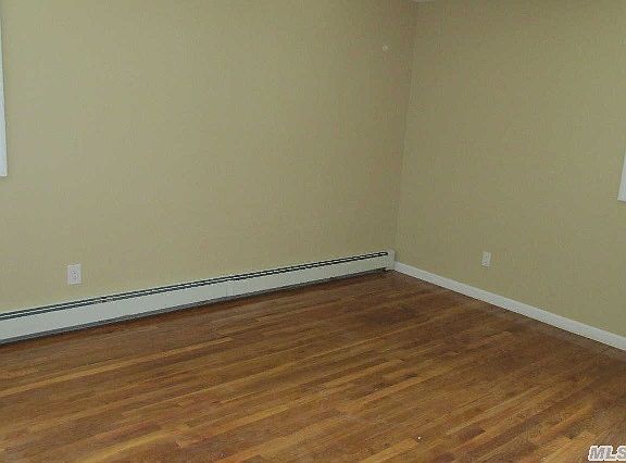 4th image of 3 Milford Ln