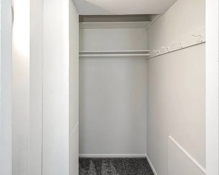 4817 S 131st St #11 — Photo 13