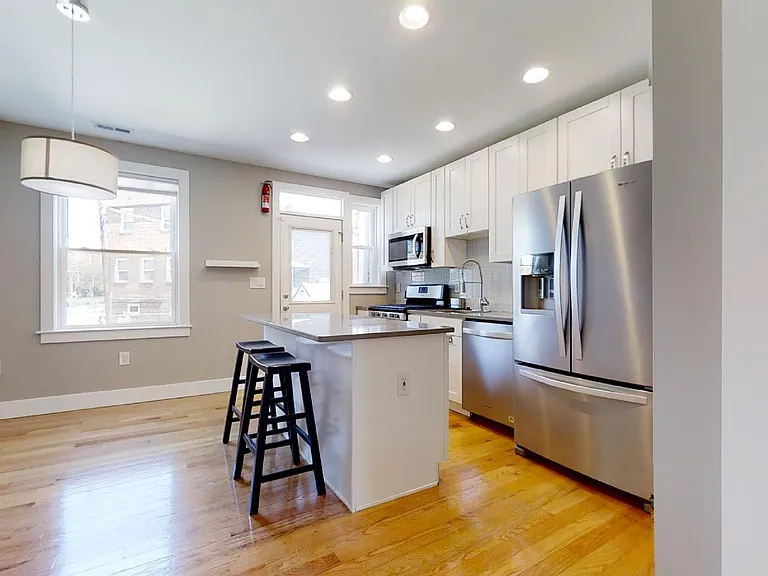 12 Hawaii Ave NE — Photo 9