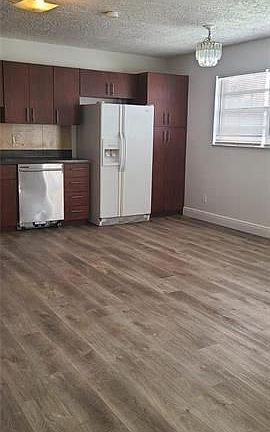 4th image of 736 NW 2nd Ave #1