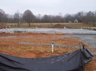 236 Sleepy River Rd, Simpsonville, SC 29681