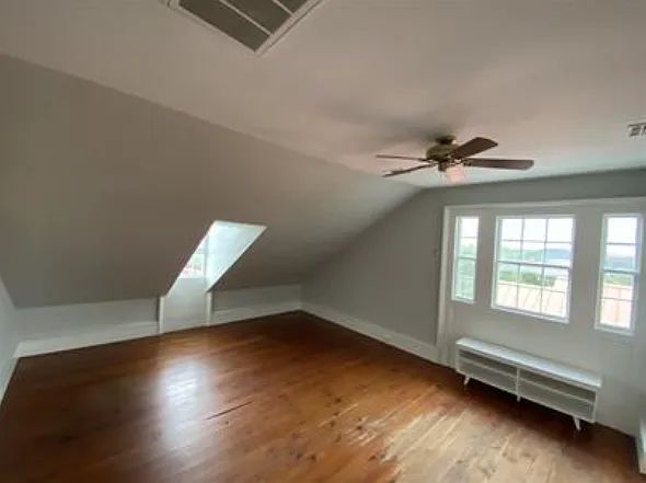 220 Calhoun St #H — Photo 5