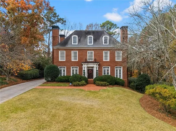 1390 Wesley Cir NW, Atlanta, GA 30327