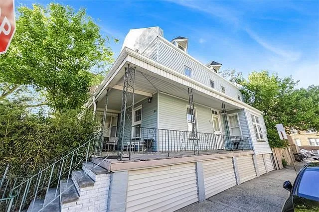 4 bed, 2.0 bath, $3,500 — Photo 2