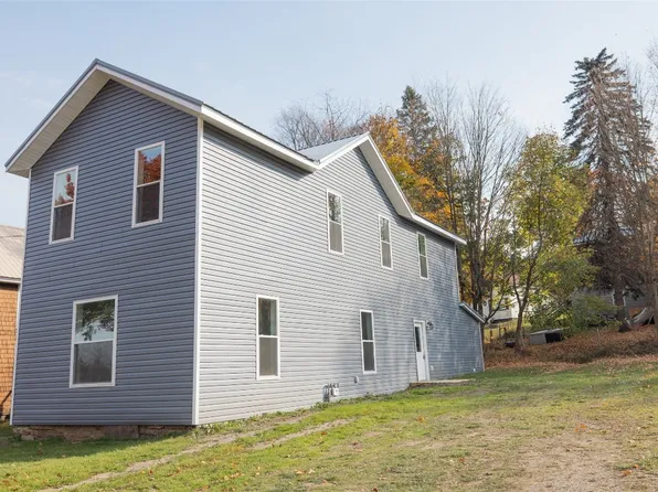 412 W Pleasant St, Corry, PA 16407