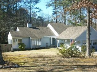 21 Country Ln, Cartersville, GA 30121