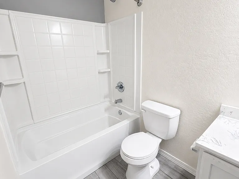 1207 W Carson Rd — Photo 15