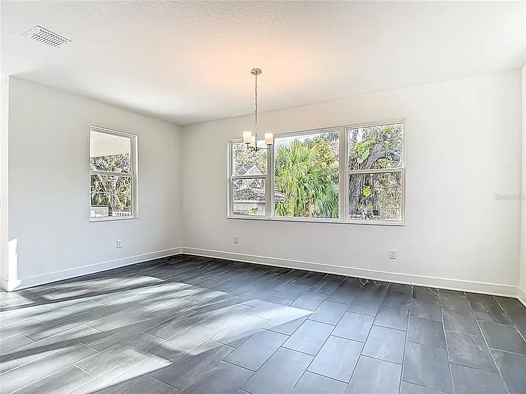410 S West Shore Blvd — Photo 18